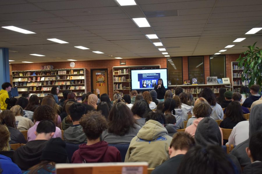 Students completely packed the library on Tuesday as Paula Yoo answered students questions ranging from curiosity about her journalistic career to her personal life.